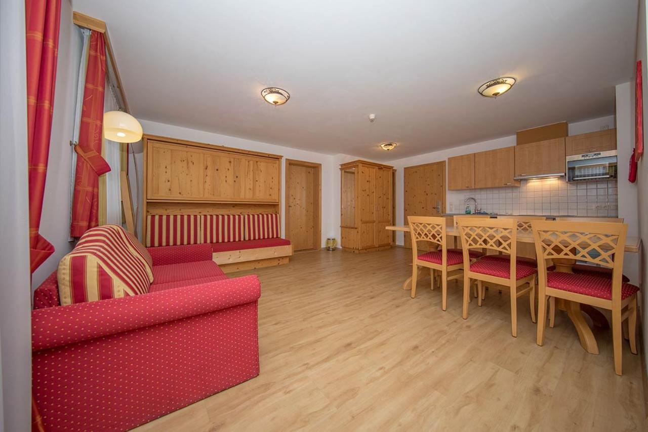 Hubertushof Ferienwohnungen Gerlos Luaran gambar