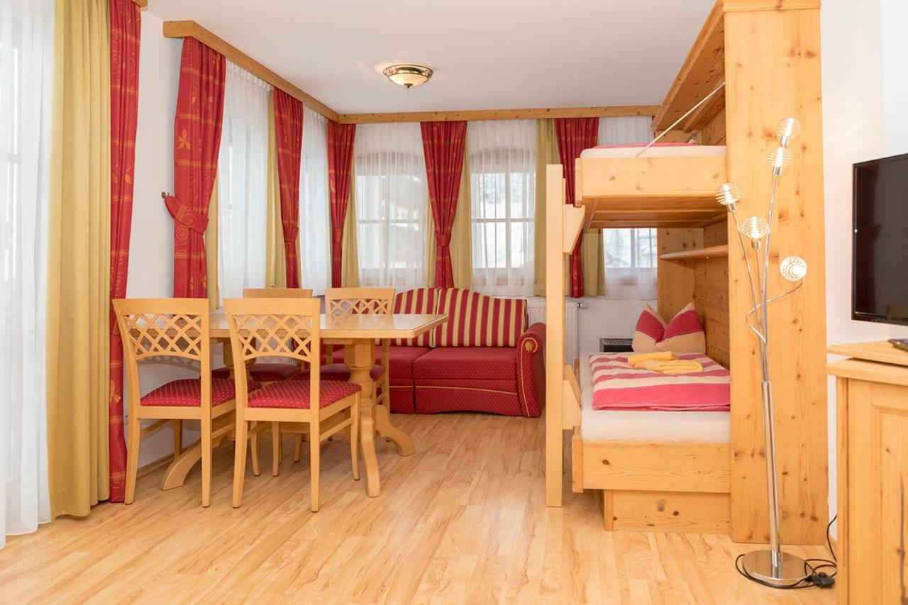 Hubertushof Ferienwohnungen Gerlos Luaran gambar